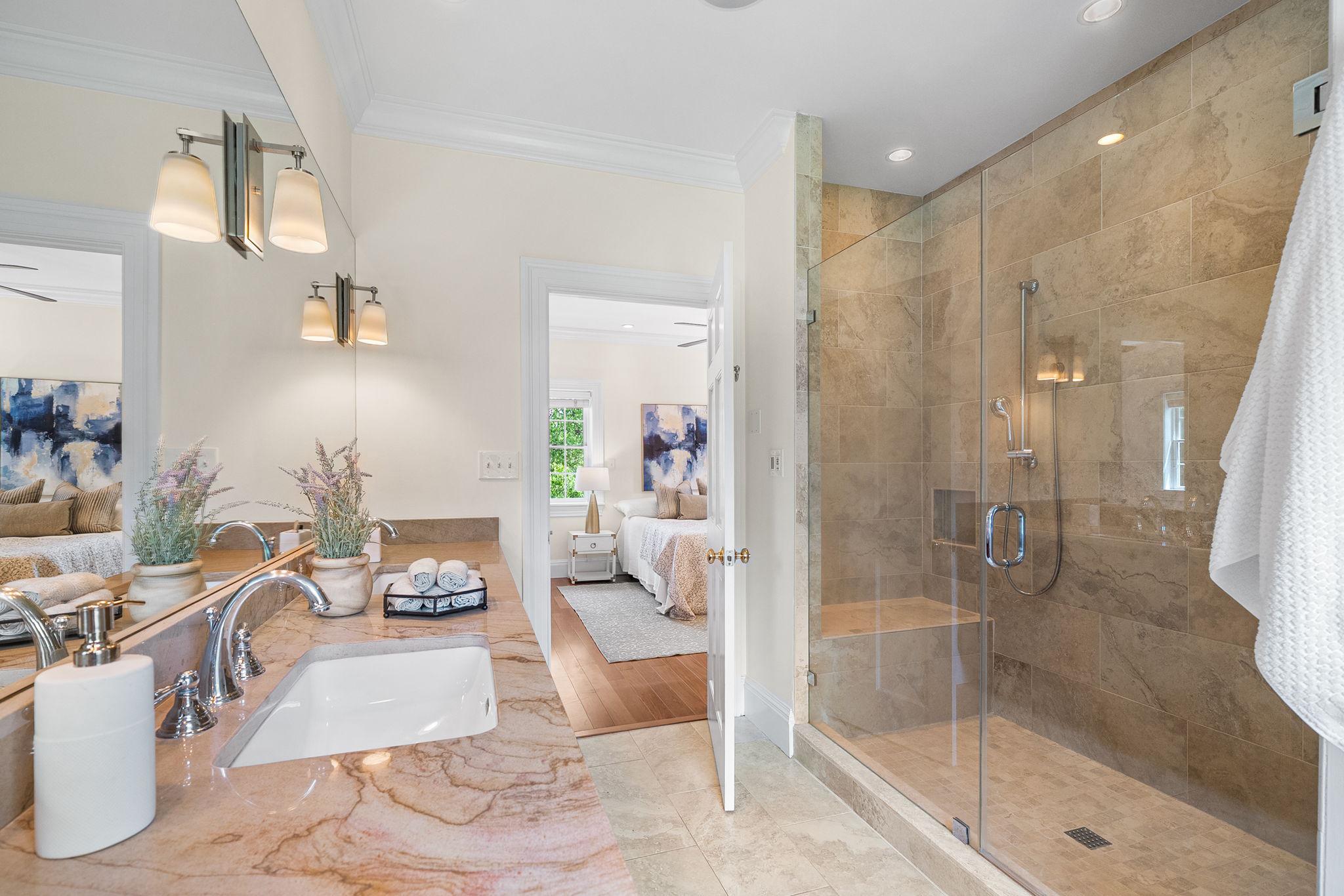  1211 Janneys Lane, Alexandria, VA, 22302 - 物件實景