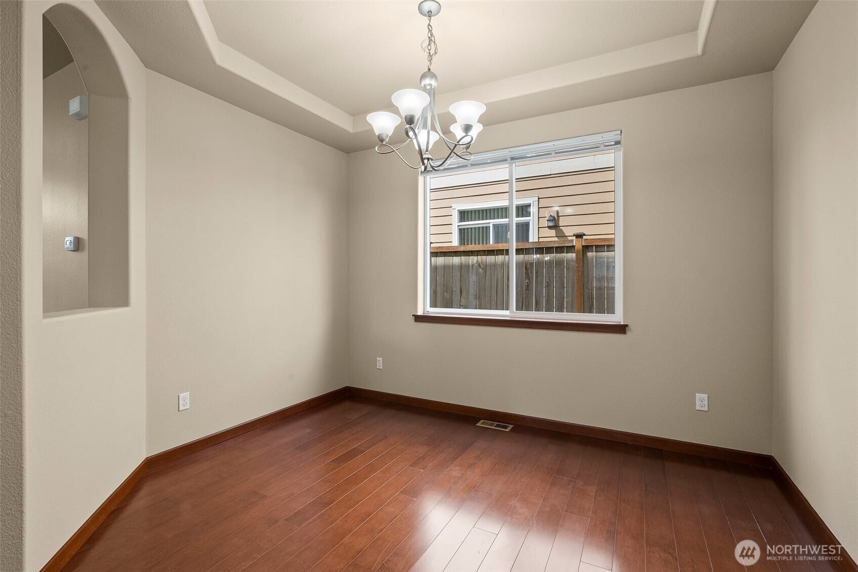 Puyallup, Washington, 98374, United States, 3 Bedrooms Bedrooms, ,3 BathroomsBathrooms,Residential,For Sale,1849998
