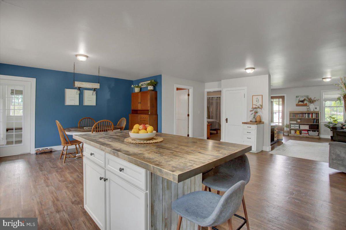 Orrstown, Pennsylvania, 17244, United States, 4 Bedrooms Bedrooms, ,2 BathroomsBathrooms,Residential,For Sale,1906124
