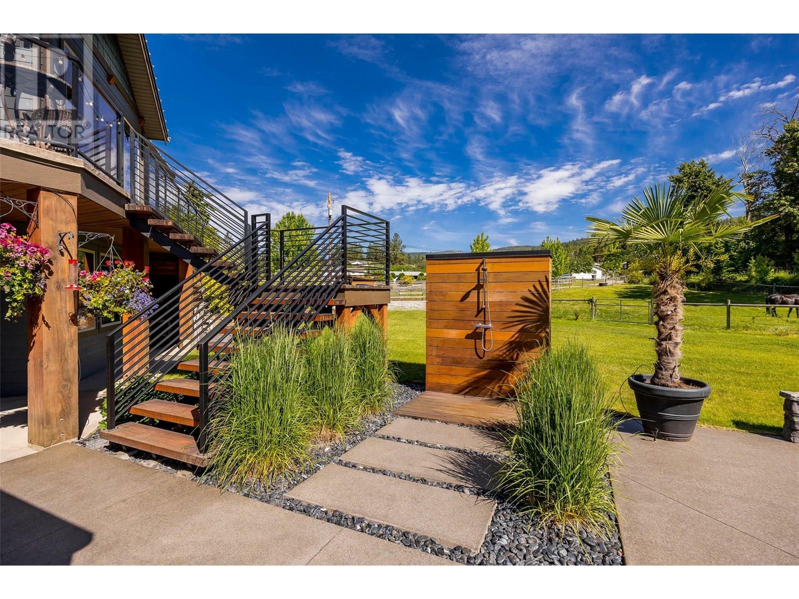 KELOWNA, British Columbia, V1W 4C5, CA, 5 Bedrooms Bedrooms, ,3 BathroomsBathrooms,Residential,For Sale,1883481