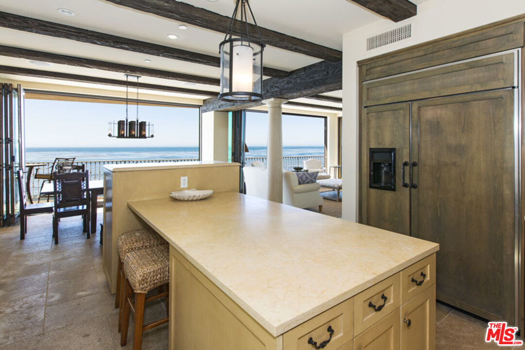 Malibu, California, 90265, United States, 5 Bedrooms Bedrooms, ,6 BathroomsBathrooms,Residential,For Sale,1895522