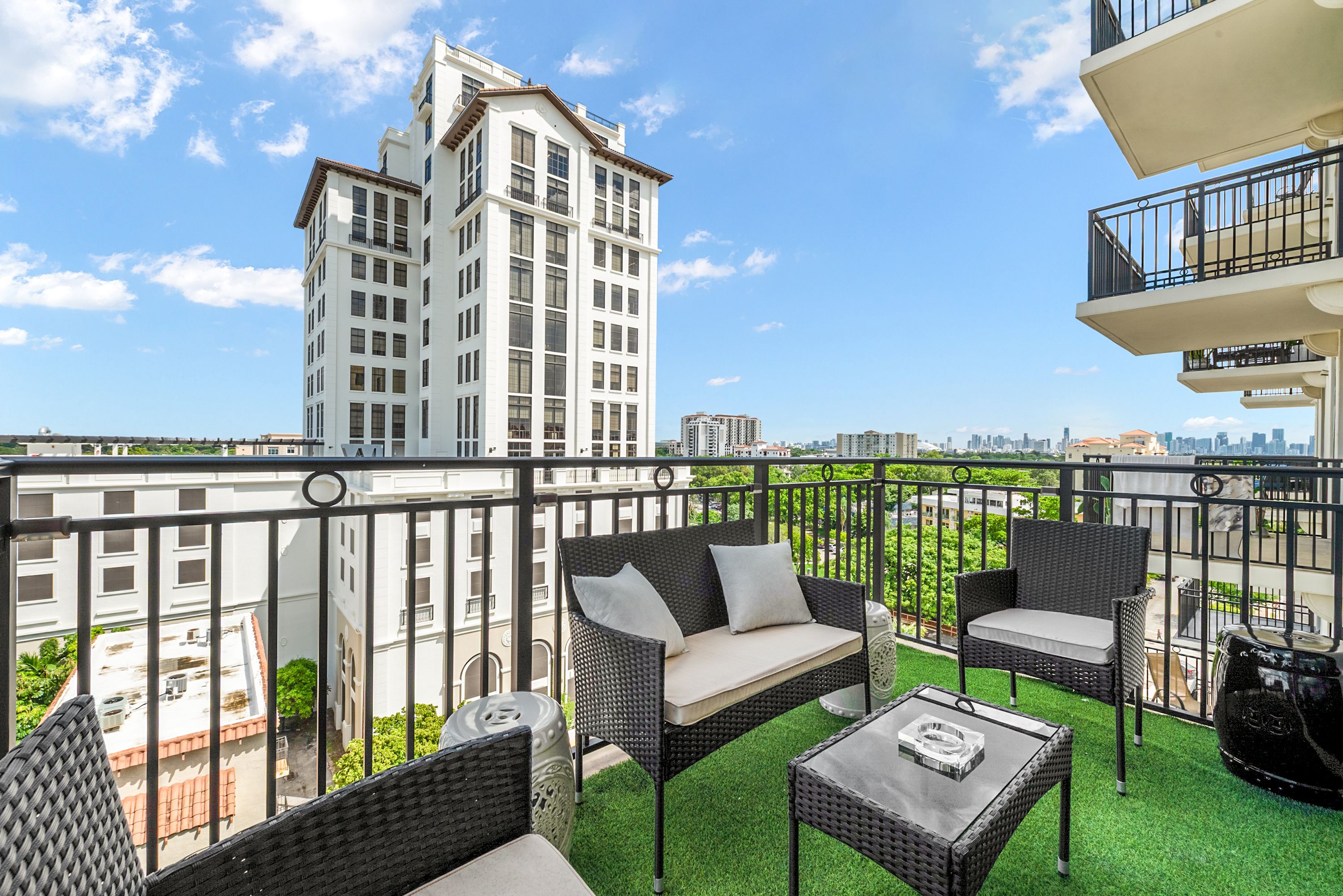  1300 Ponce De Leon Blvd, Coral Gables, FL, 33134 - 物件實景