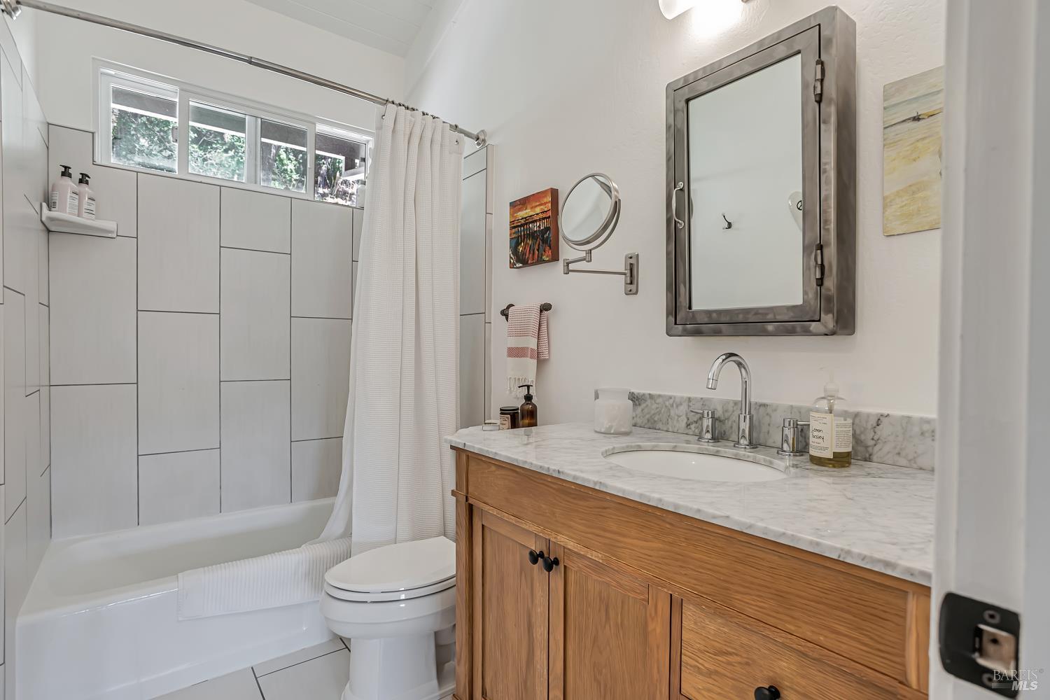 Kentfield, California, 94904, United States, 1 Bedroom Bedrooms, ,1 BathroomBathrooms,Residential,For Sale,1903571