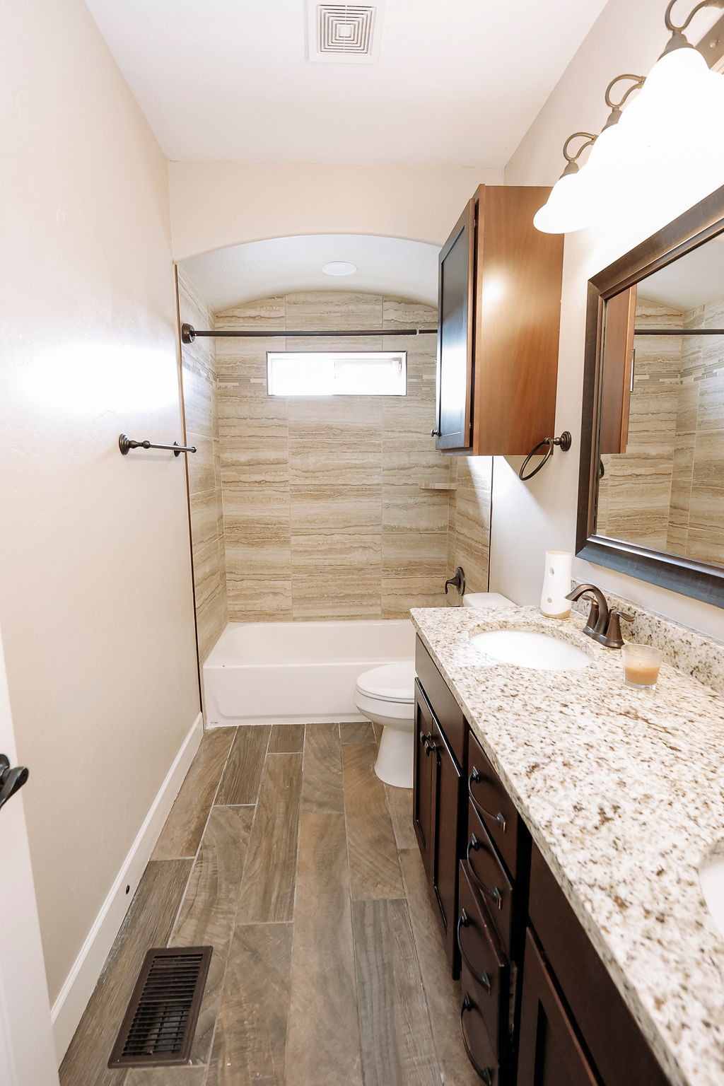 Carlsbad, New Mexico, 88220, United States, 4 Bedrooms Bedrooms, ,3 BathroomsBathrooms,Residential,For Sale,1975049