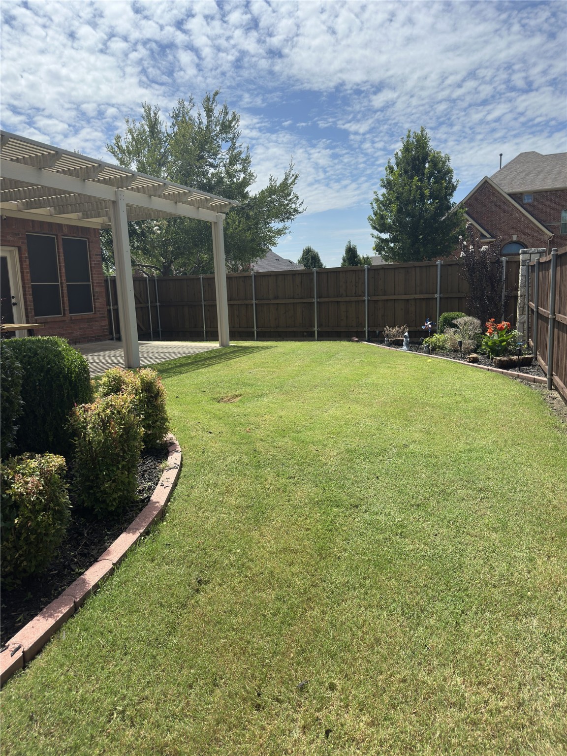 Rockwall, Texas, 75032, United States, 3 Bedrooms Bedrooms, ,3 BathroomsBathrooms,Residential,For Sale,1895593