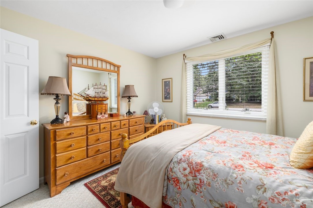 Richmond, Rhode Island, 02892, United States, 3 Bedrooms Bedrooms, ,4 BathroomsBathrooms,Residential,For Sale,1927379