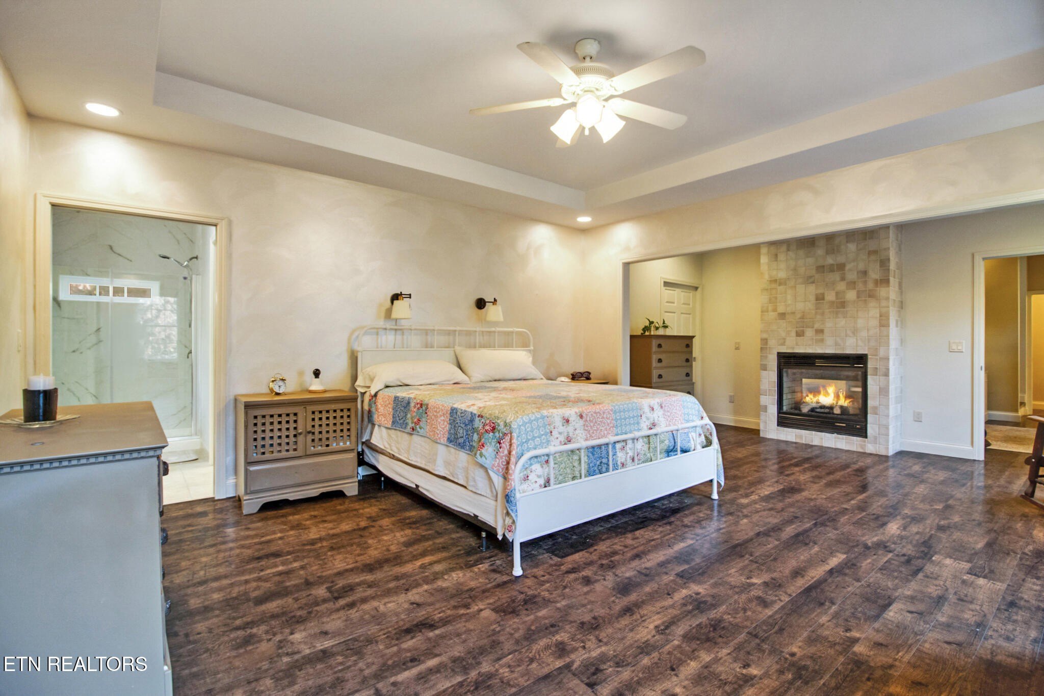 Crossville, Tennessee, 38558, United States, 3 Bedrooms Bedrooms, ,4 BathroomsBathrooms,Residential,For Sale,1930230