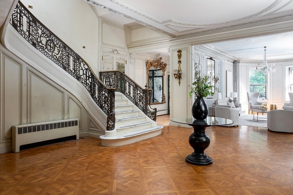 Boston, Massachusetts, 02115, United States, 7 Bedrooms Bedrooms, ,9 BathroomsBathrooms,Residential,For Sale,1951722