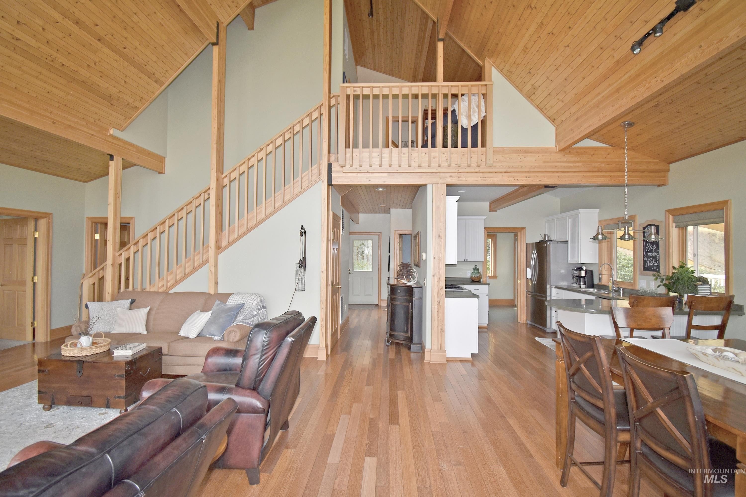 Asotin, Washington, 99402, United States, 3 Bedrooms Bedrooms, ,3 BathroomsBathrooms,Residential,For Sale,1942718