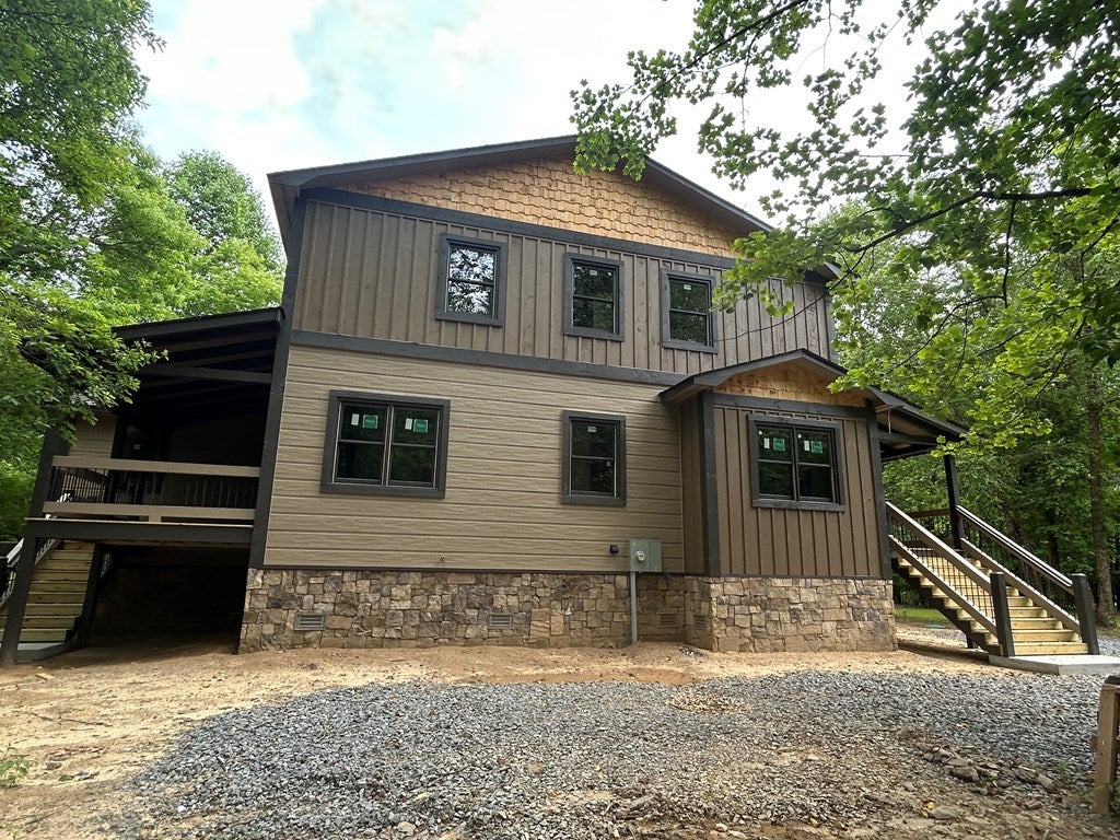 Mineral Bluff, Georgia, 30559, United States, 4 Bedrooms Bedrooms, ,5 BathroomsBathrooms,Residential,For Sale,1858917