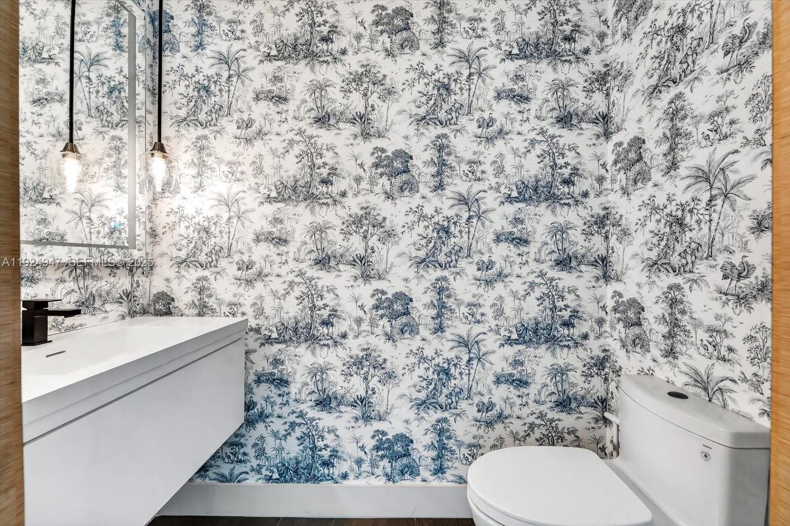 Miami Beach, Florida, 33139, United States, 3 Bedrooms Bedrooms, ,4 BathroomsBathrooms,Residential,For Sale,2003105