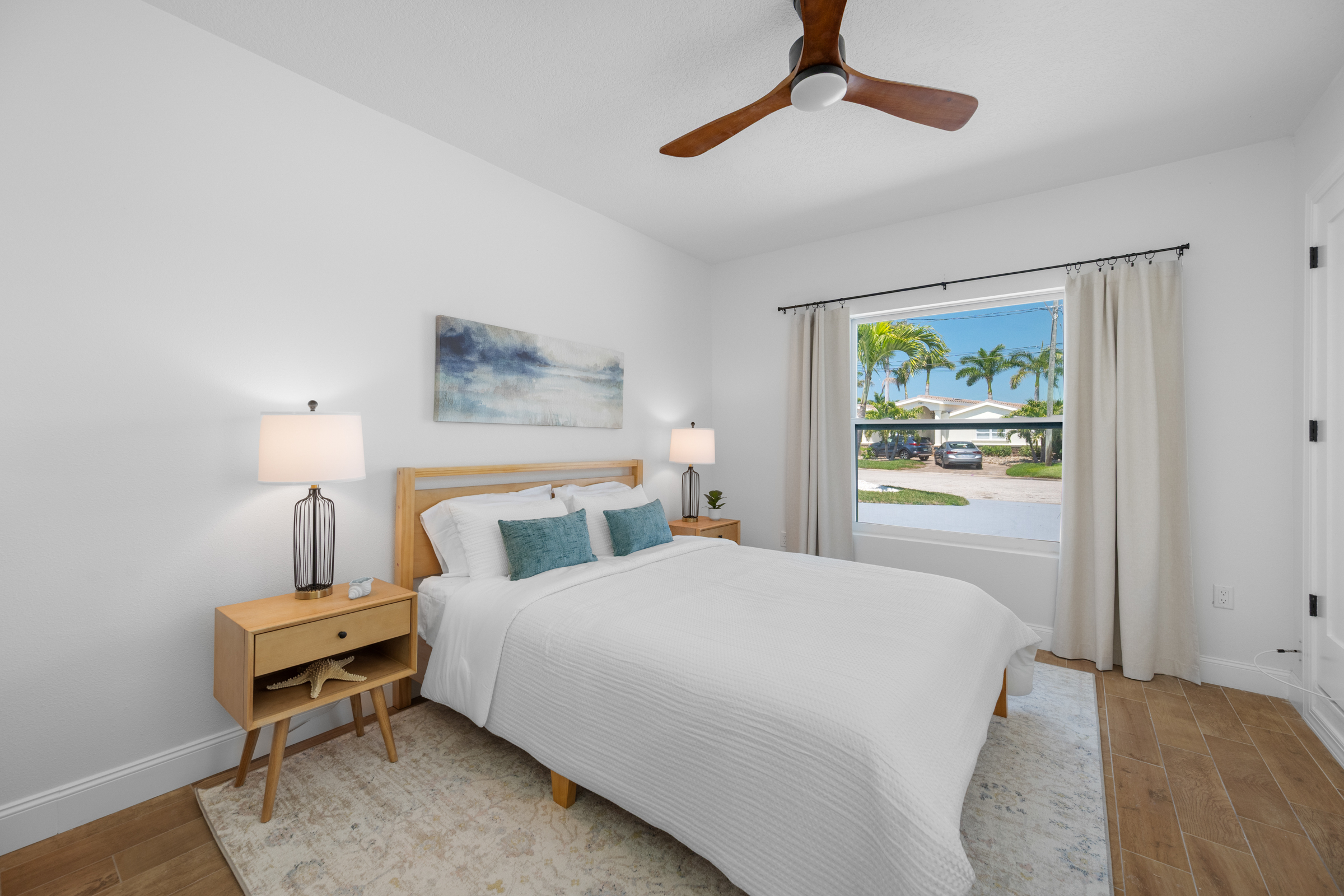 St Petersburg, Florida, 33707, United States, 3 Bedrooms Bedrooms, ,2 BathroomsBathrooms,Residential,For Sale,2034838