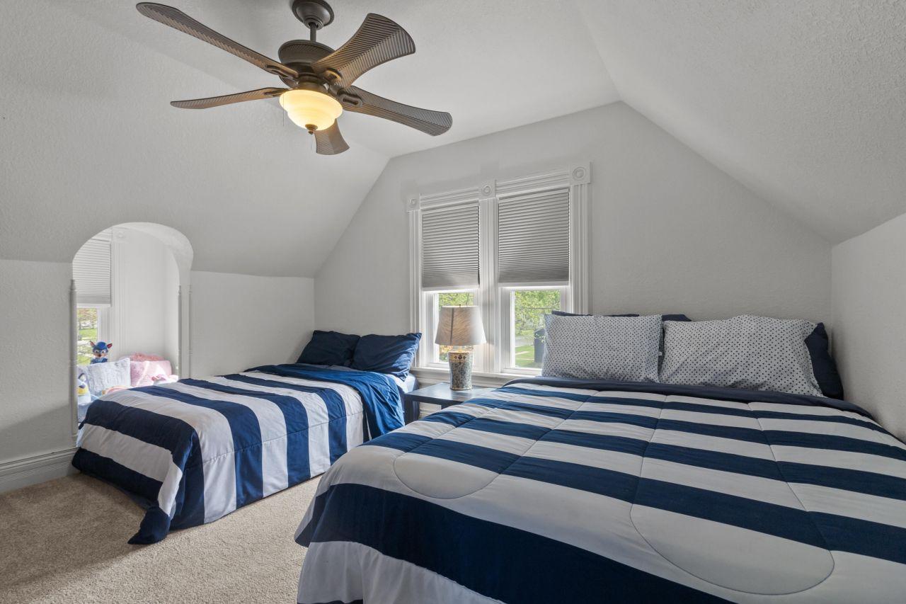 Lake Geneva, Wisconsin, 53147, United States, 4 Bedrooms Bedrooms, ,2 BathroomsBathrooms,Residential,For Sale,1849872