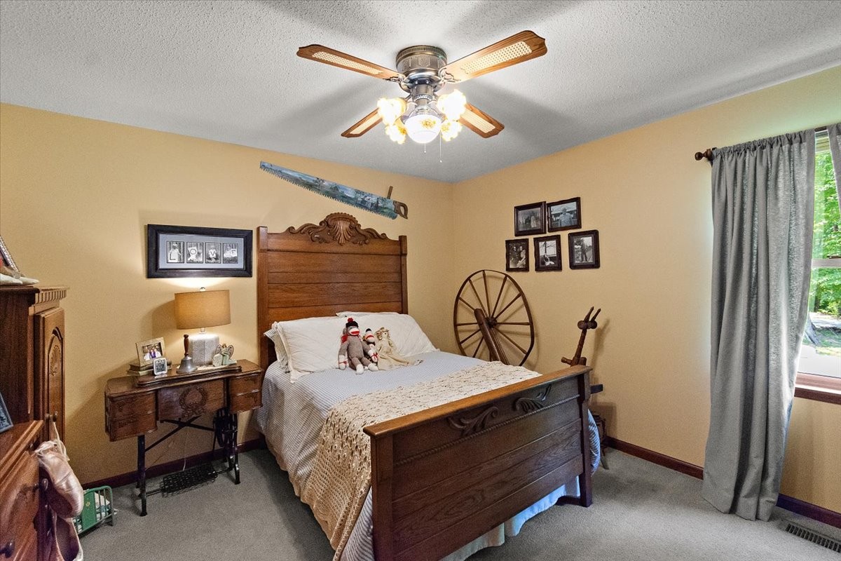 Five Points, Tennessee, 38457, United States, 4 Bedrooms Bedrooms, ,4 BathroomsBathrooms,Residential,For Sale,1902817