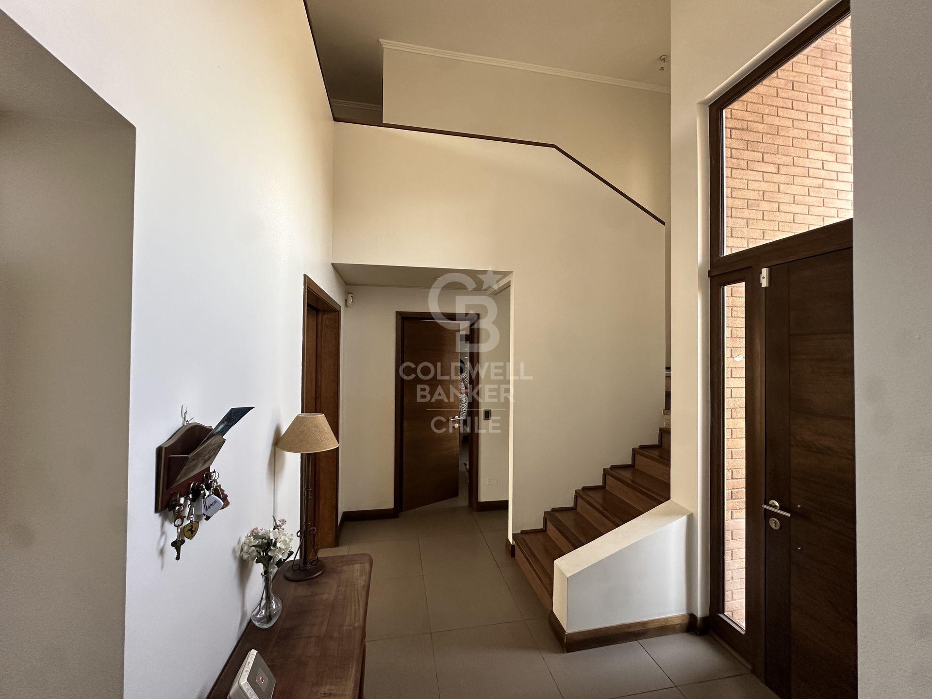 Las Condes, Chile, 4 Bedrooms Bedrooms, ,5 BathroomsBathrooms,Residential,For Sale,1728861