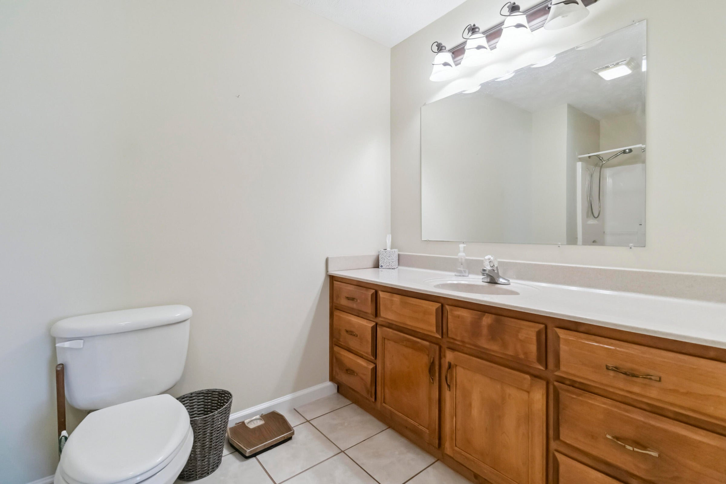 Richmond, Kentucky, 40475, United States, 3 Bedrooms Bedrooms, ,2 BathroomsBathrooms,Residential,For Sale,1977095