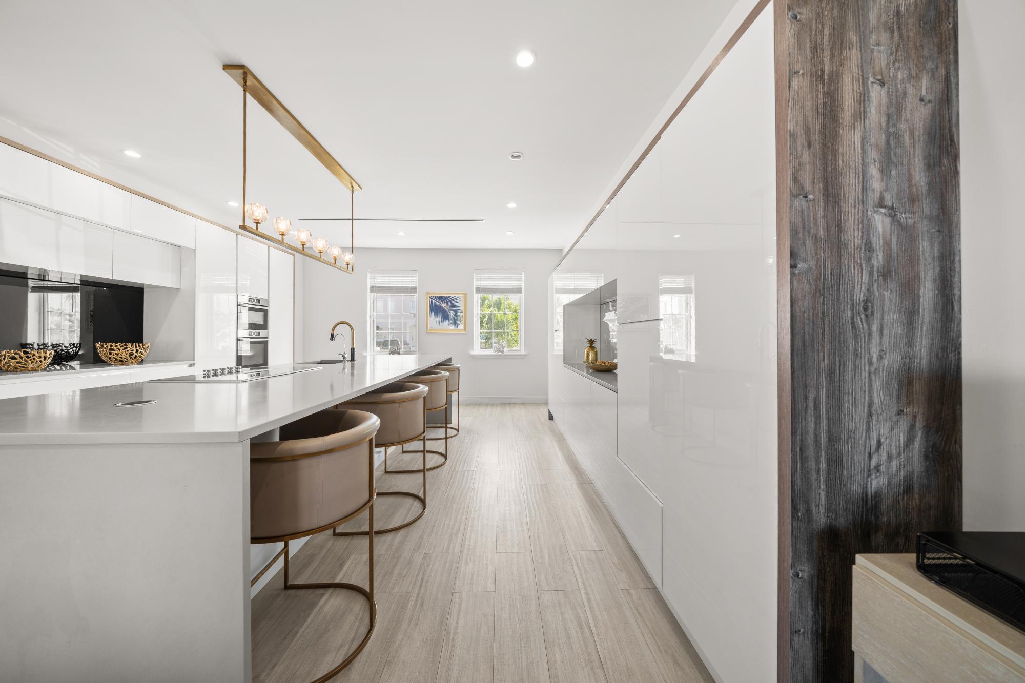 Palm Cay, Nassau / New Providence, New Providence, BS, 5 Bedrooms Bedrooms, ,5 BathroomsBathrooms,Residential,For Sale,1991755