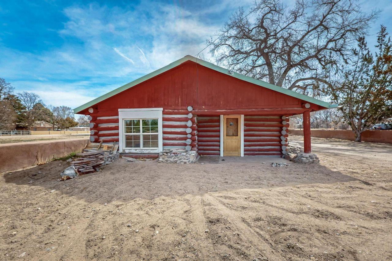 La Mesilla, New Mexico, 87532, United States, 5 Bedrooms Bedrooms, ,2 BathroomsBathrooms,Residential,For Sale,1762122