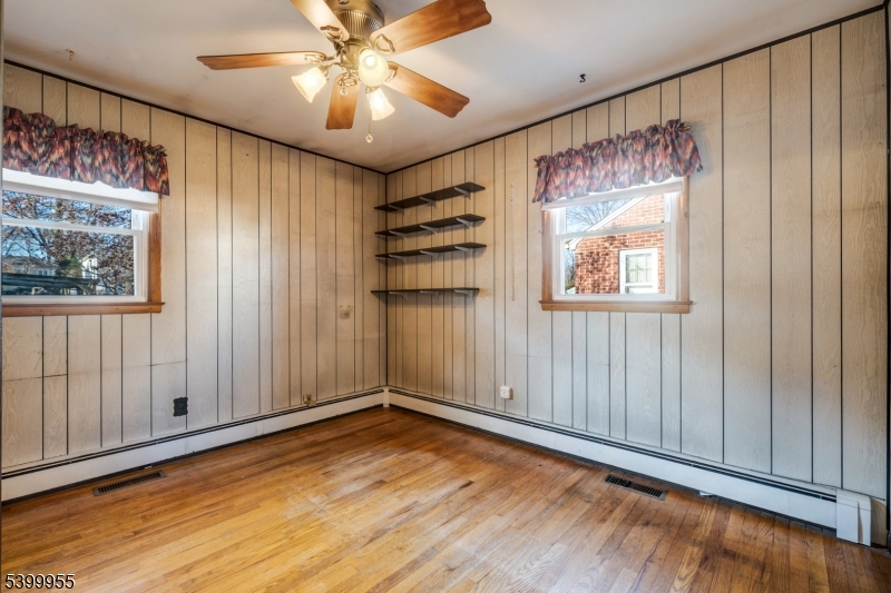 Clark Twp., New Jersey, 07066, United States, 4 Bedrooms Bedrooms, ,2 BathroomsBathrooms,Residential,For Sale,2003135