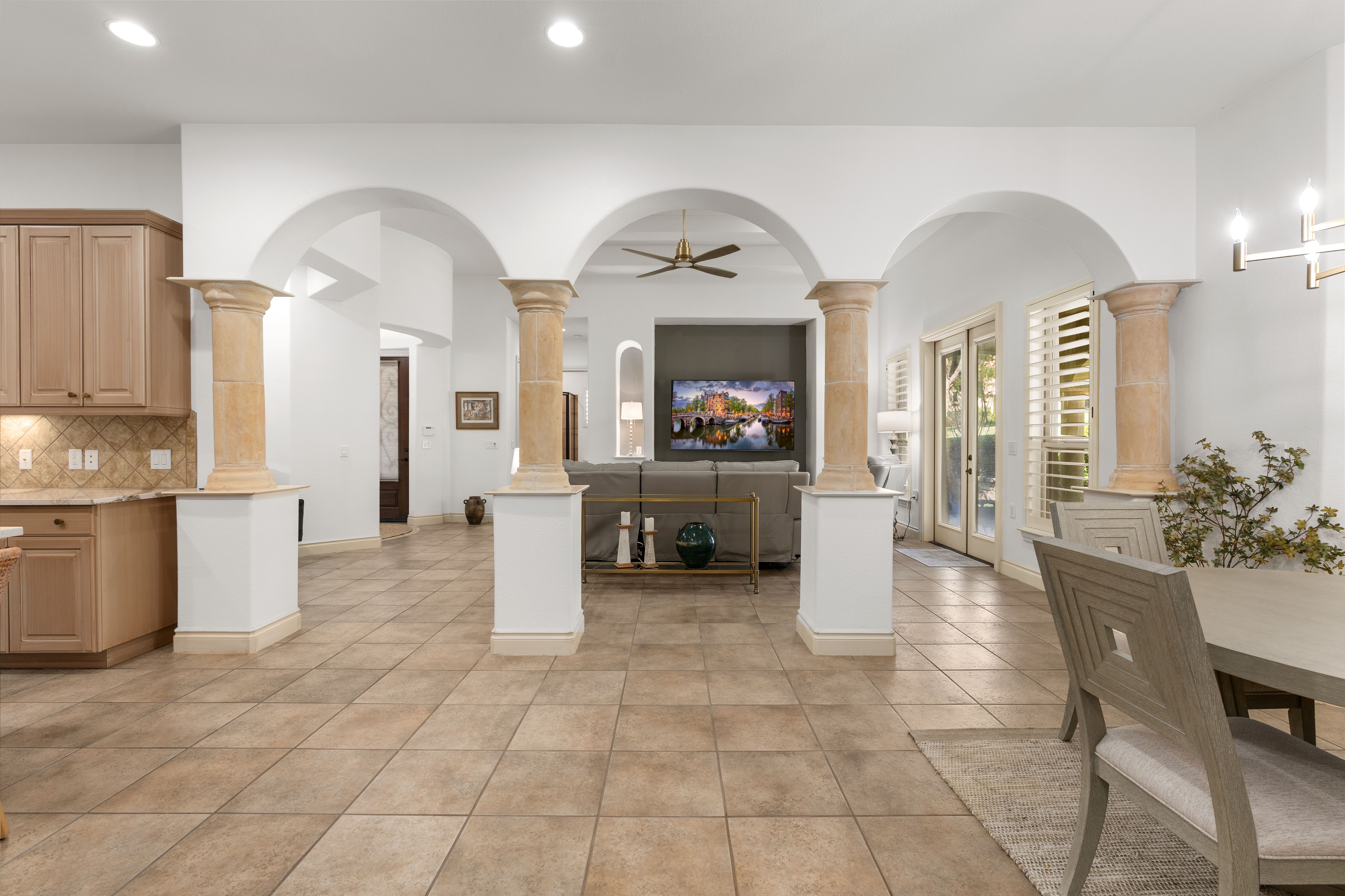  Luxury Living in Lucchese Village - 物件實景