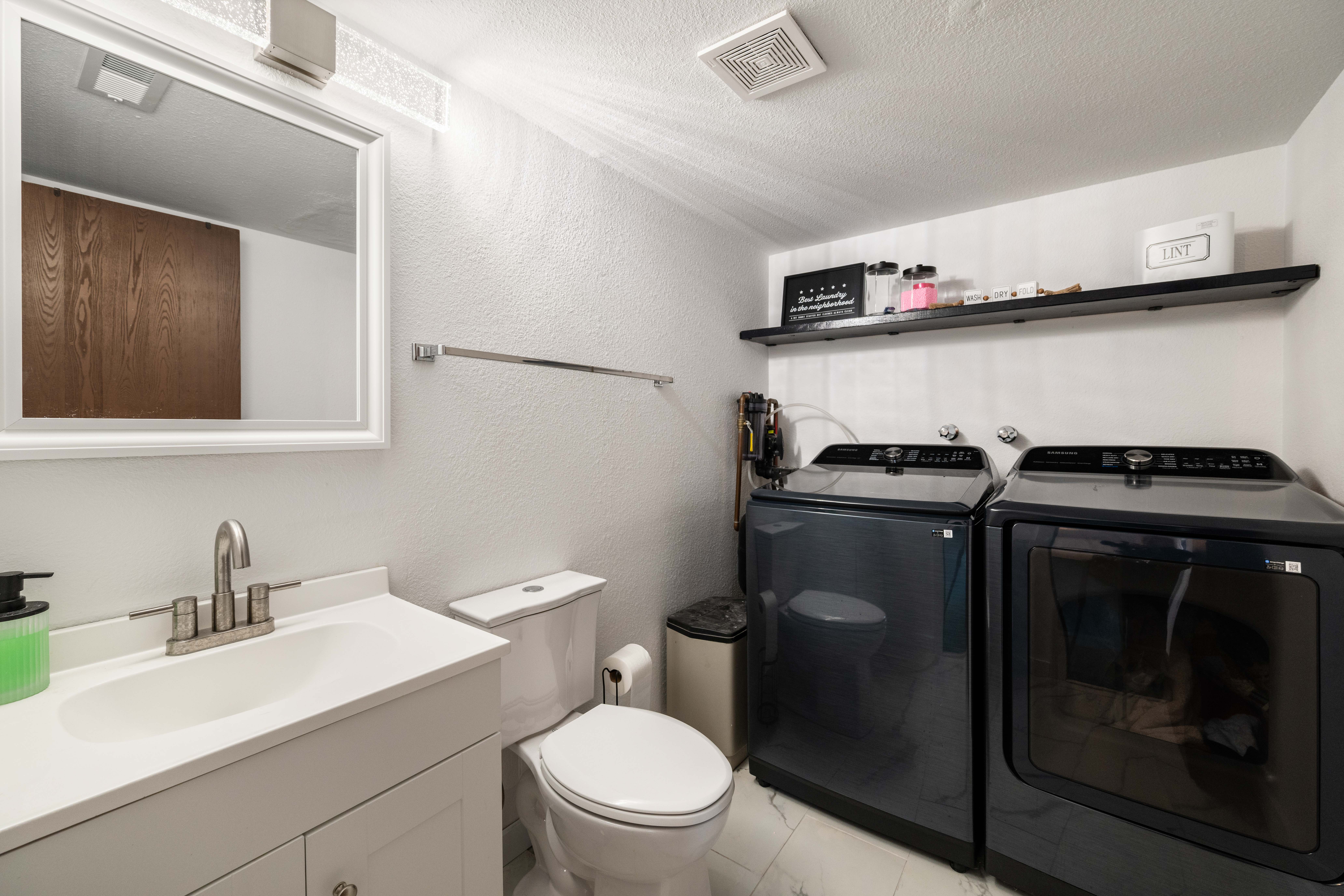  Stunning Views & Solar Panel Efficiency - 物件實景