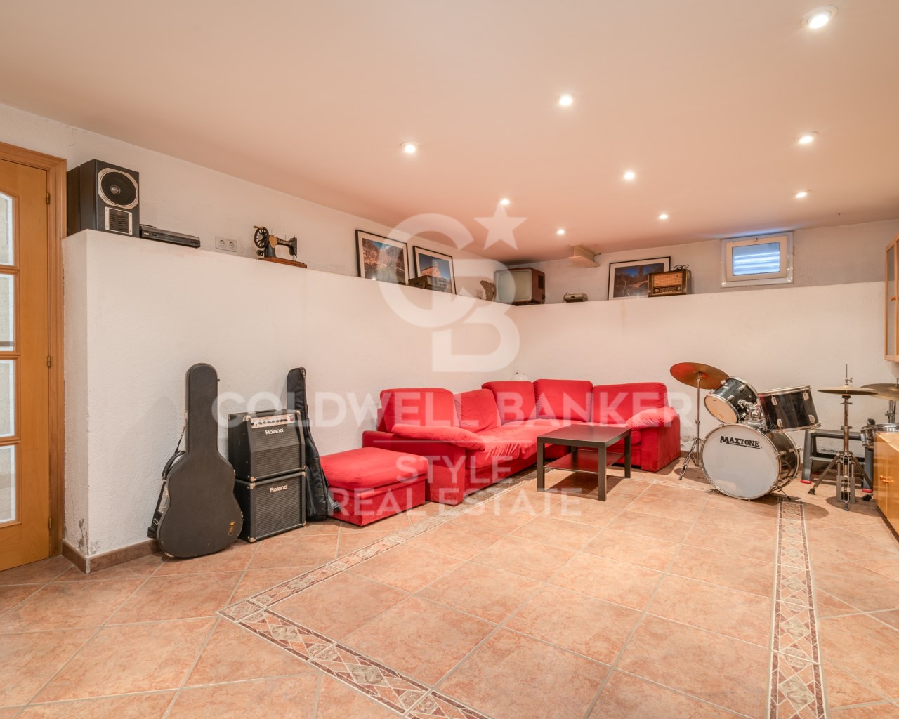Calle Anne Frank D' Barcelona, Sabadell, La Conc?, Sabadell, Catalonia, 08206, ES, 6 Bedrooms Bedrooms, ,4 BathroomsBathrooms,Residential,For Sale,Calle Anne Frank D' Barcelona, Sabadell, La Conc?,1622954