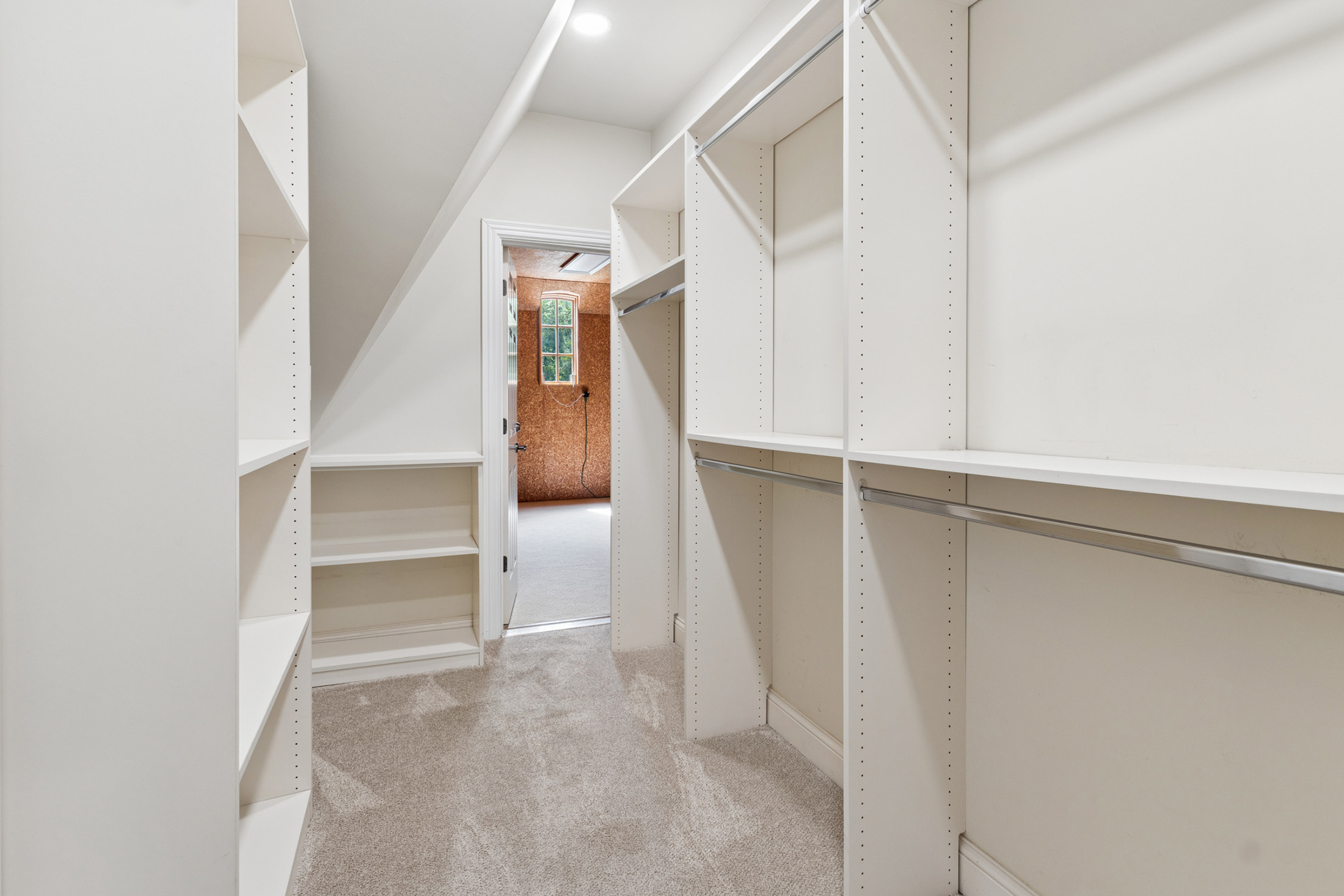  Timeless Design, Privacy, and Exceptional Outdoor Living in Sandy Springs - 物件實景