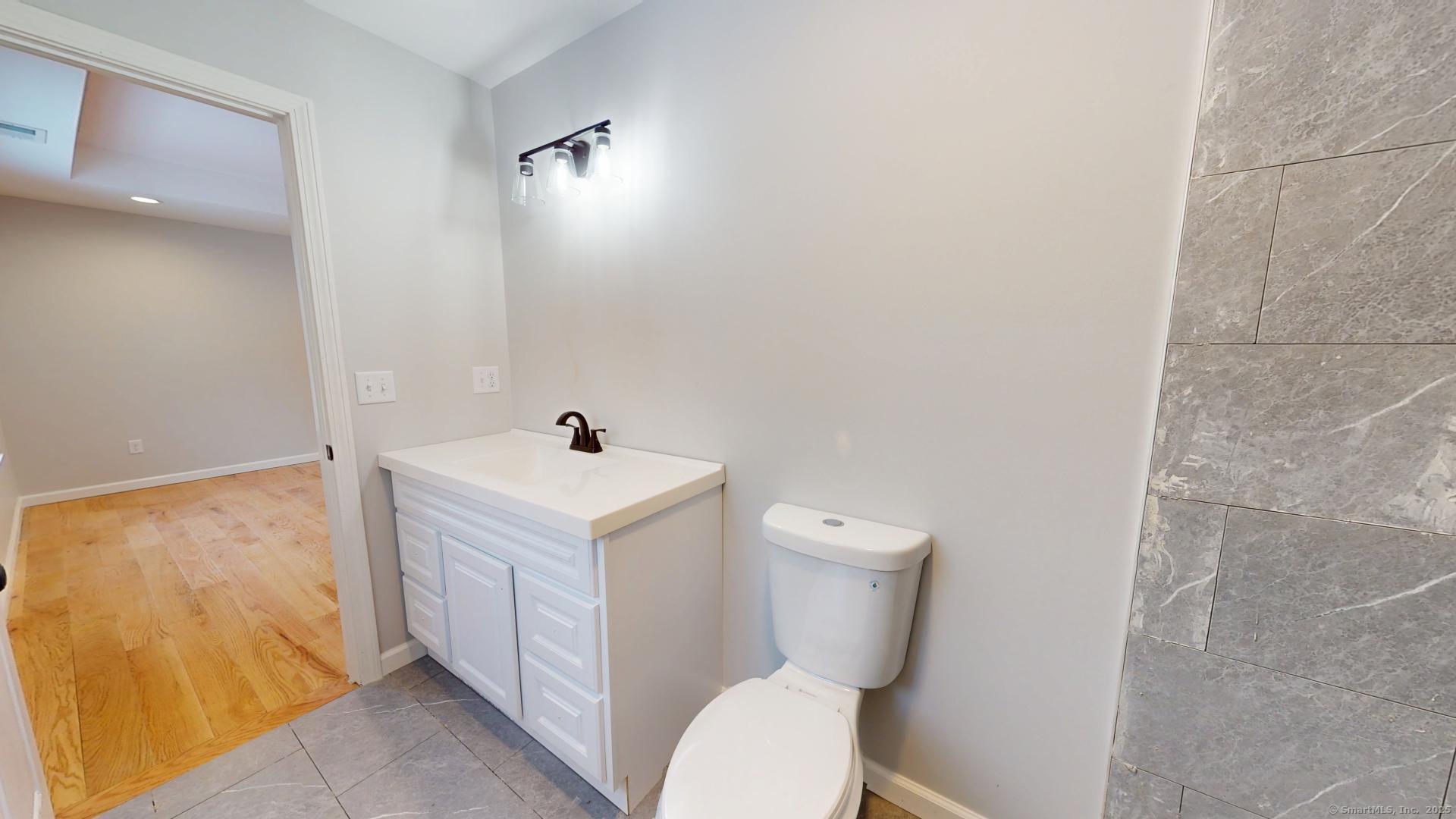 Enfield, Connecticut, 06082, United States, 3 Bedrooms Bedrooms, ,3 BathroomsBathrooms,Residential,For Sale,1919509