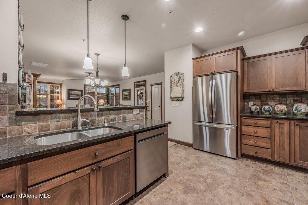 Coeur D'alene, Idaho, 83814, United States, 2 Bedrooms Bedrooms, ,Residential,For Sale,1998206