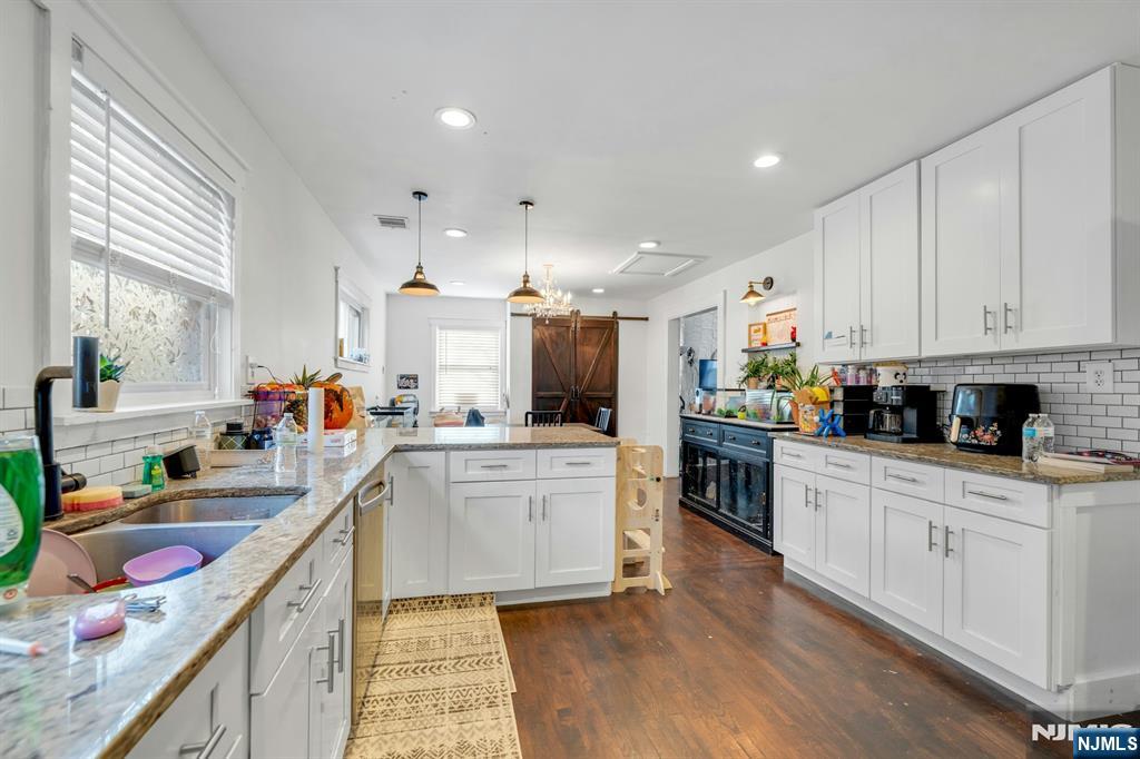 Hasbrouck Heights, New Jersey, 07604, United States, 3 Bedrooms Bedrooms, ,2 BathroomsBathrooms,Residential,For Sale,1989052