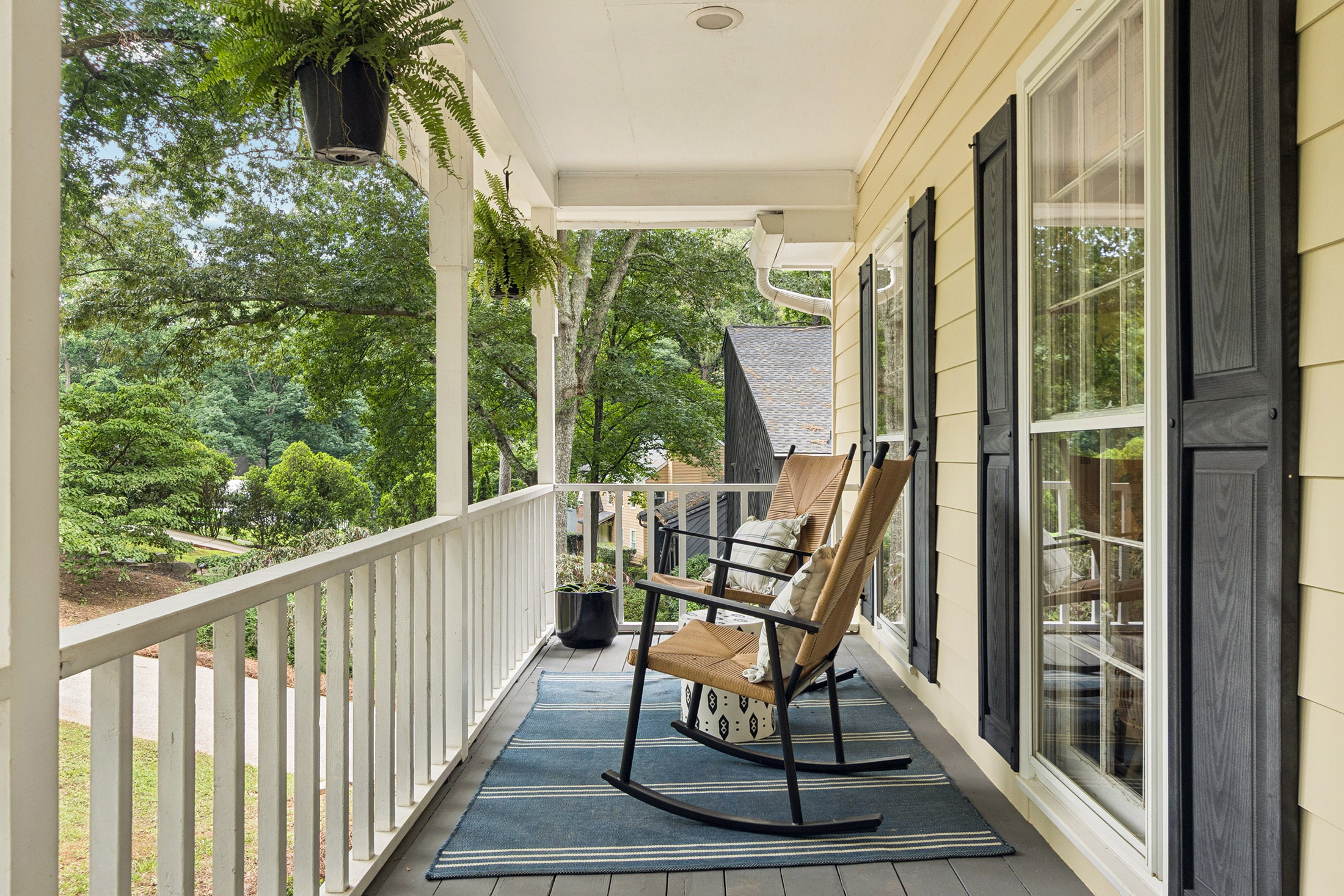  Charming Cape Cod Home Blends Comfort, Functionality and Location - 物件實景