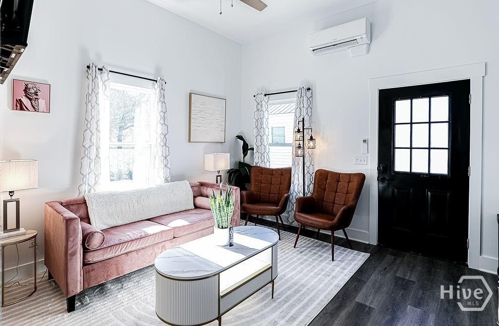 Savannah, Georgia, 31401, United States, ,Residential,For Sale,1942228