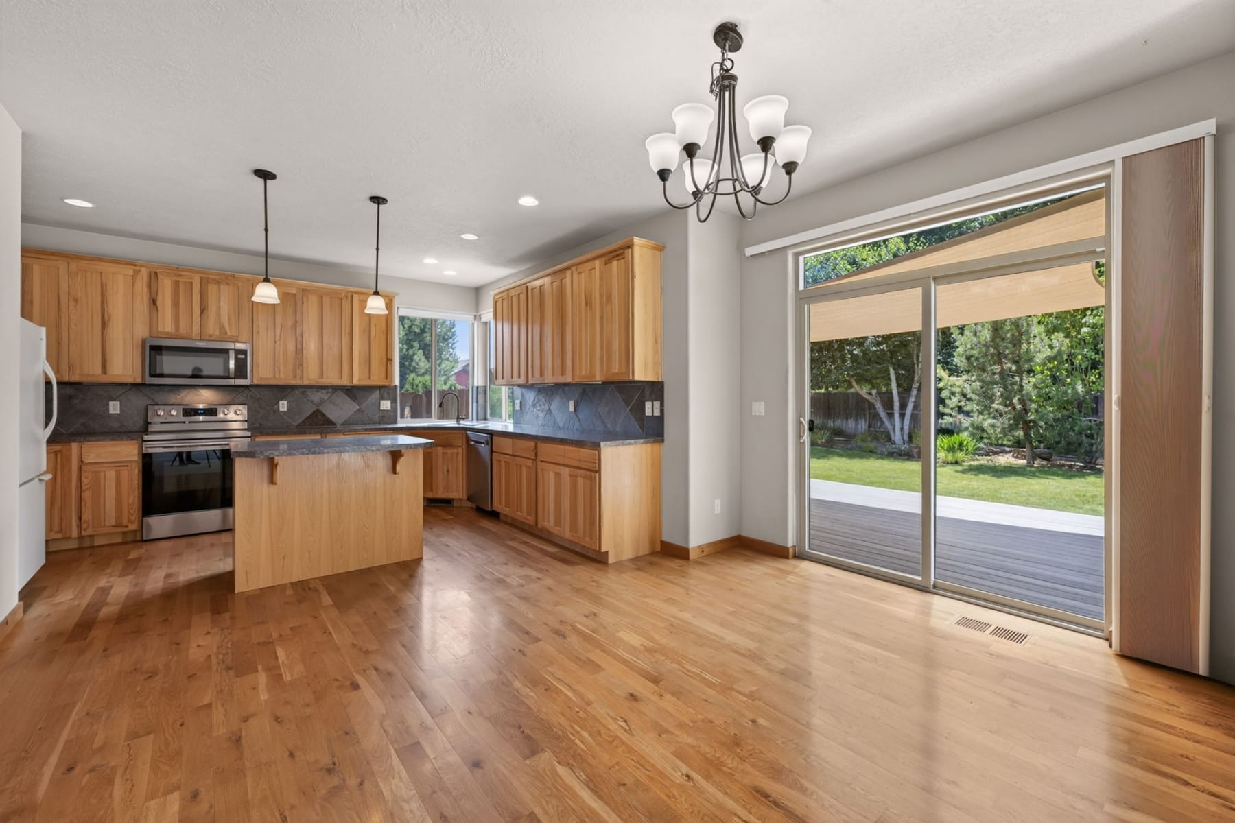  2108 NW Sterling Avenue Redmond, OR 97756 - 物件實景