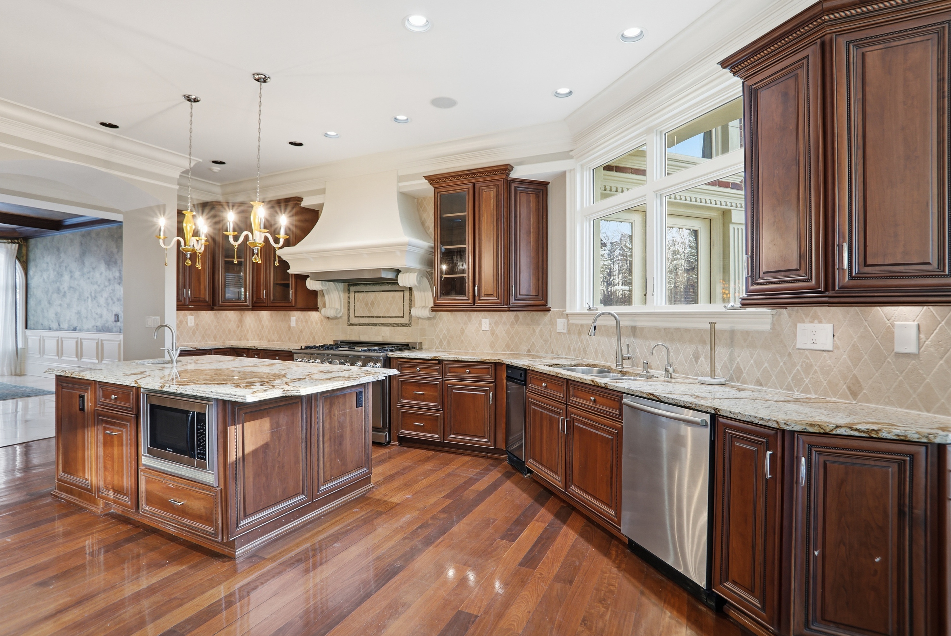 Atlanta, Georgia, 30349, United States, 6 Bedrooms Bedrooms, ,9 BathroomsBathrooms,Residential,For Sale,2013392