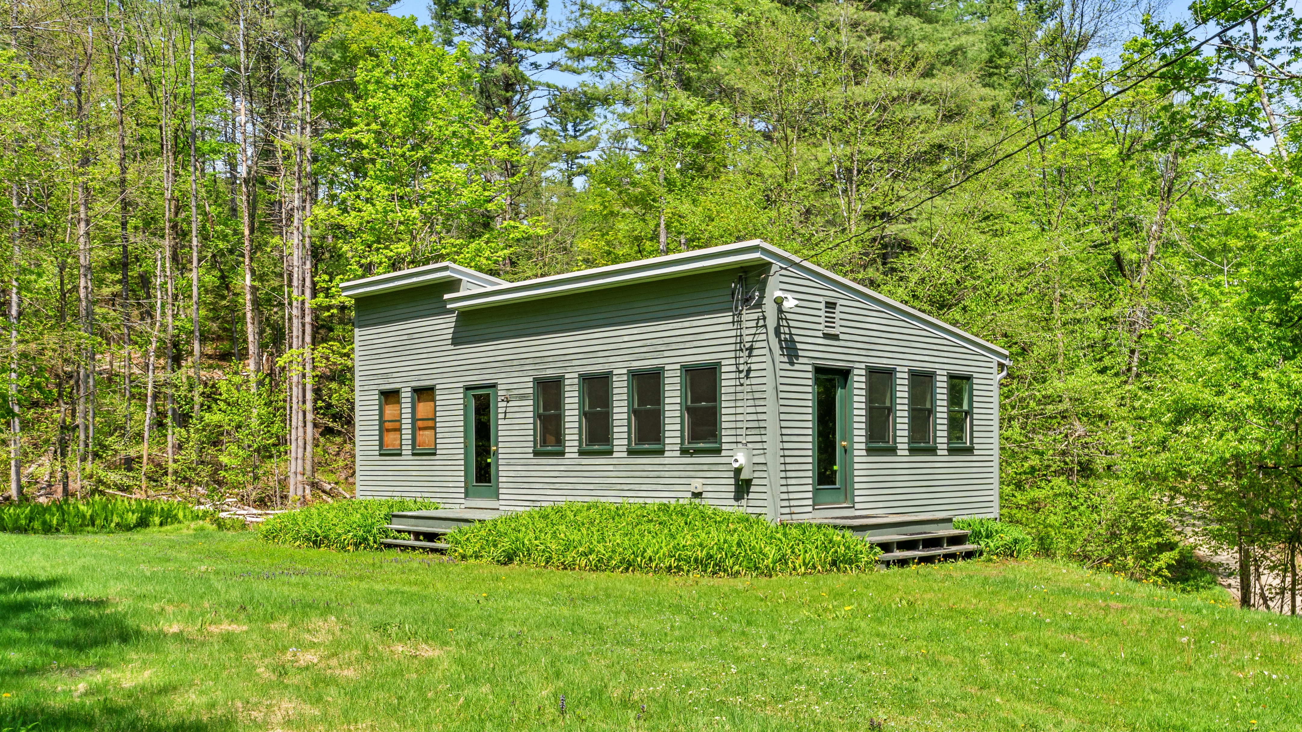  Enchanting 55-Acre Country Estate Along Mill Brook - 物件實景