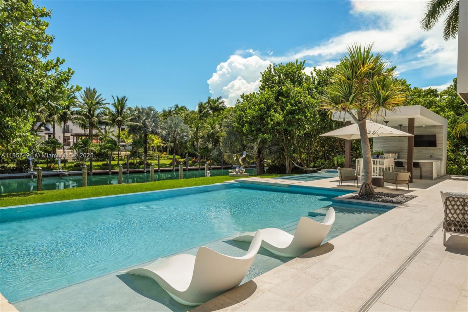 Coral Gables, Florida, 33156, United States, 8 Bedrooms Bedrooms, ,11 BathroomsBathrooms,Residential,For Sale,1938672