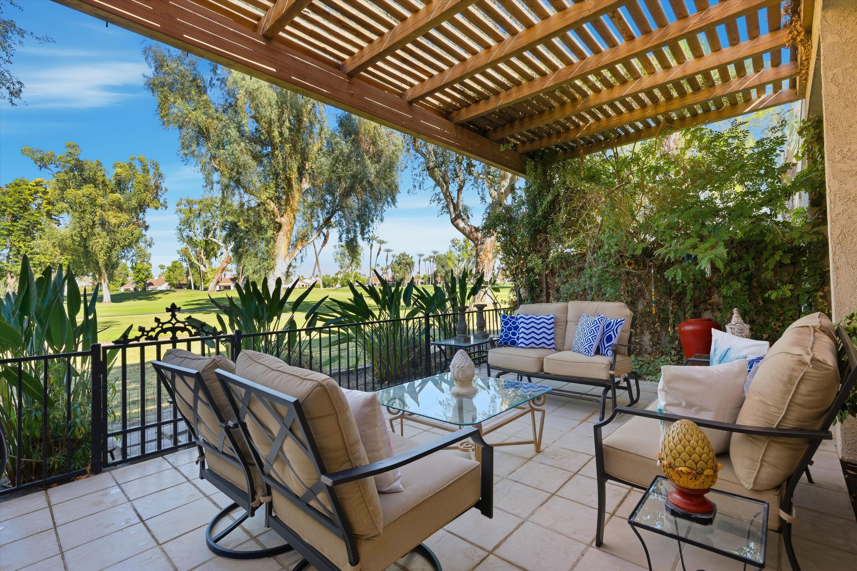 Rancho Mirage, California, 92270, United States, 2 Bedrooms Bedrooms, ,2 BathroomsBathrooms,Residential,For Sale,1993377