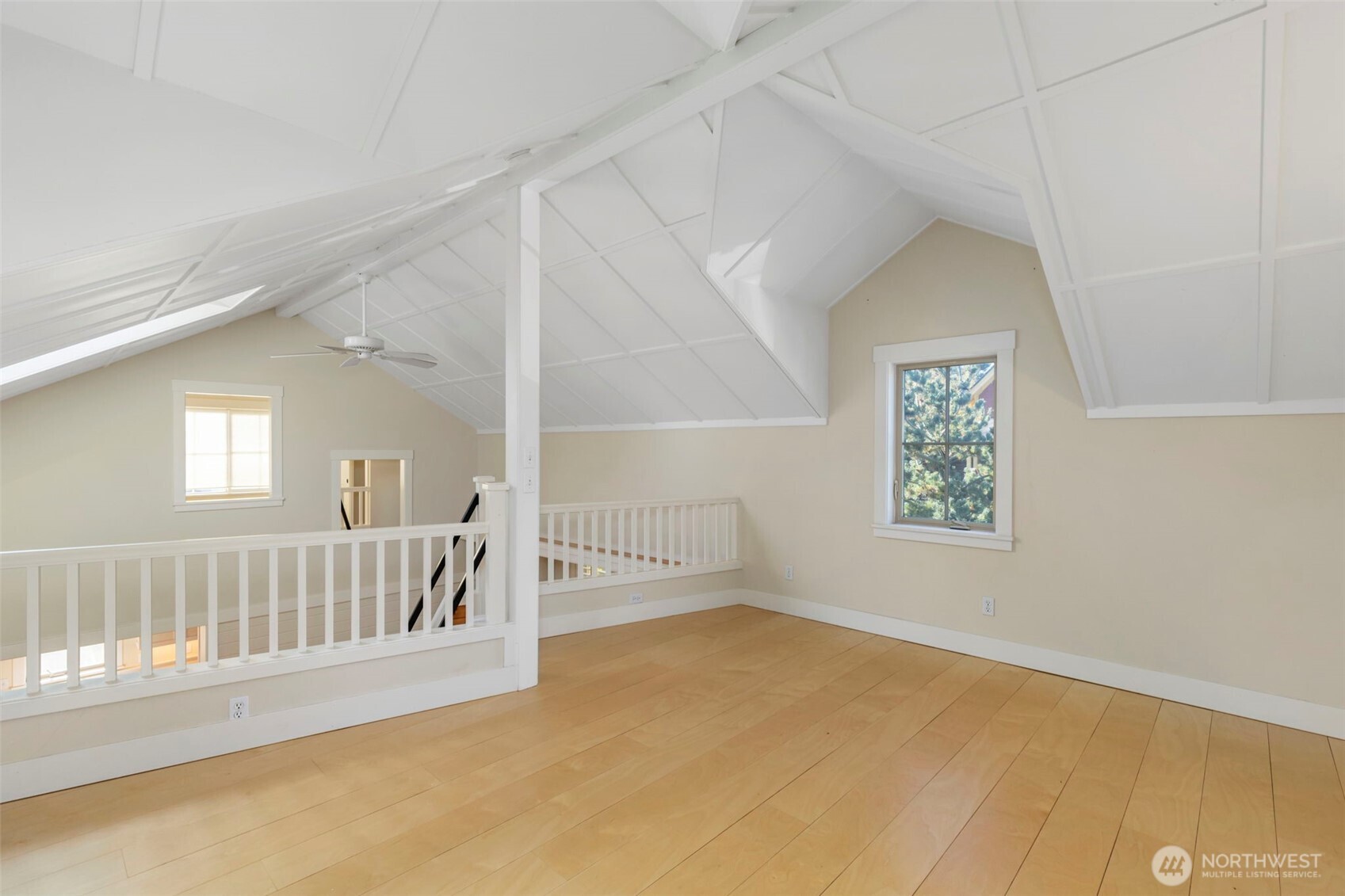 Port Townsend, Washington, 98368, United States, 2 Bedrooms Bedrooms, ,1 BathroomBathrooms,Residential,For Sale,1989470