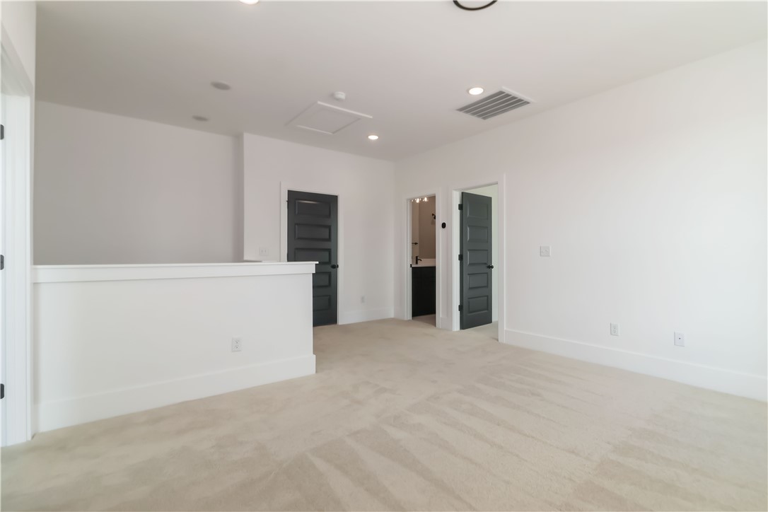 Bentonville, Arkansas, 72713, United States, 4 Bedrooms Bedrooms, ,3 BathroomsBathrooms,Residential,For Sale,1989586