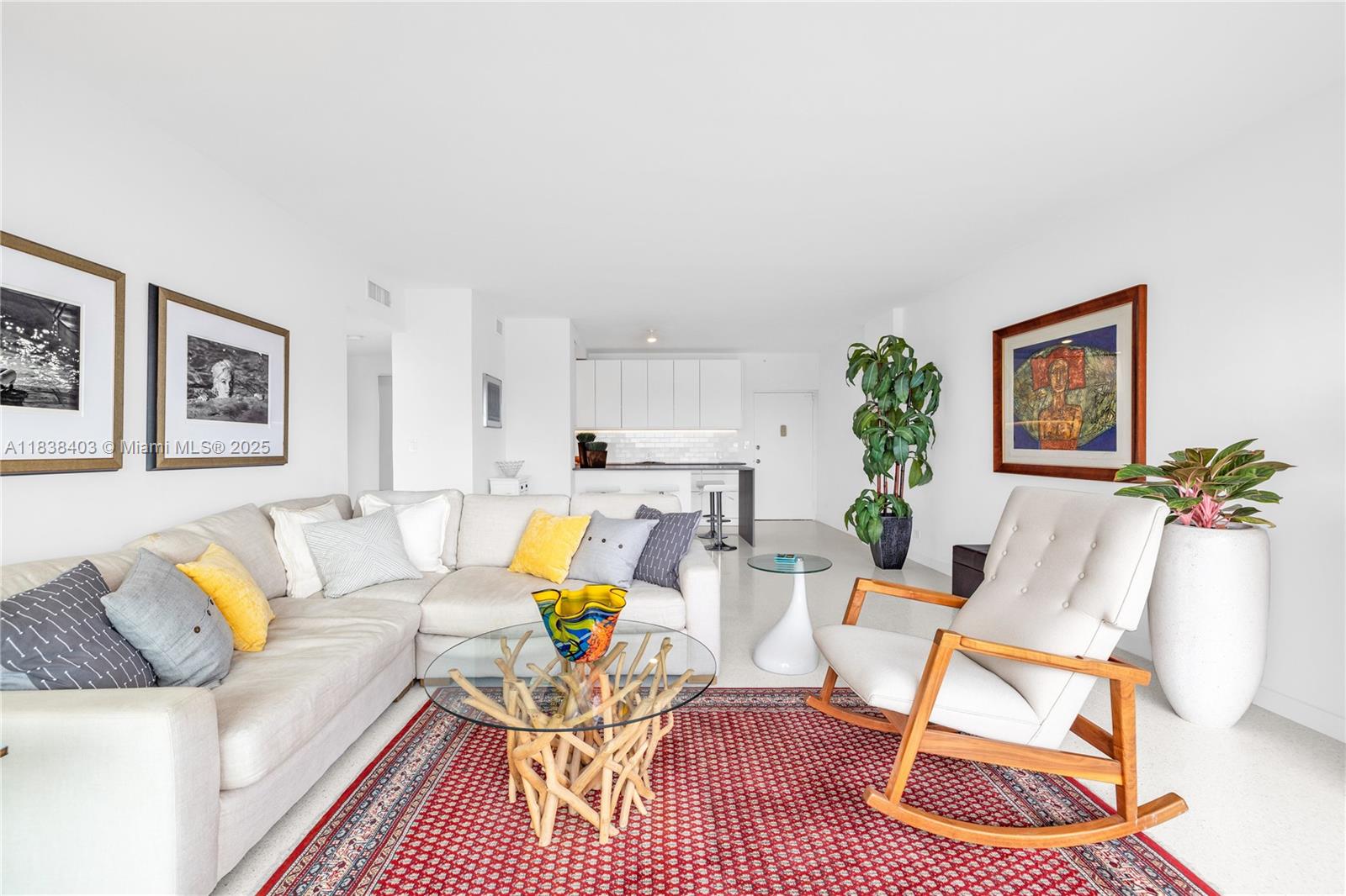 Miami Beach, Florida, 33139, United States, 1 Bedroom Bedrooms, ,1 BathroomBathrooms,Residential,For Sale,1891303