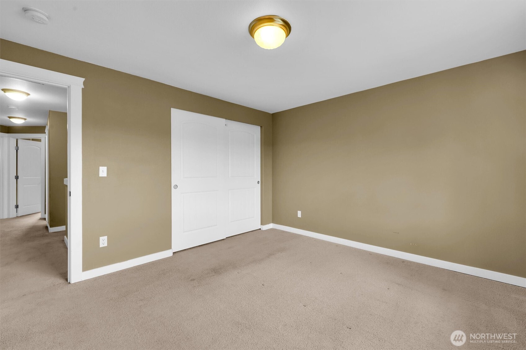 Puyallup, Washington, 98375, United States, 4 Bedrooms Bedrooms, ,3 BathroomsBathrooms,Residential,For Sale,1983972