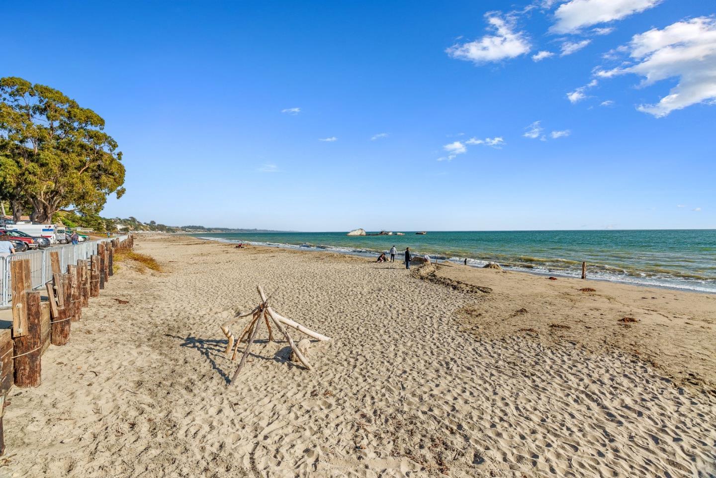 Aptos, California, 95003, United States, 5 Bedrooms Bedrooms, ,3 BathroomsBathrooms,Residential,For Sale,1847645