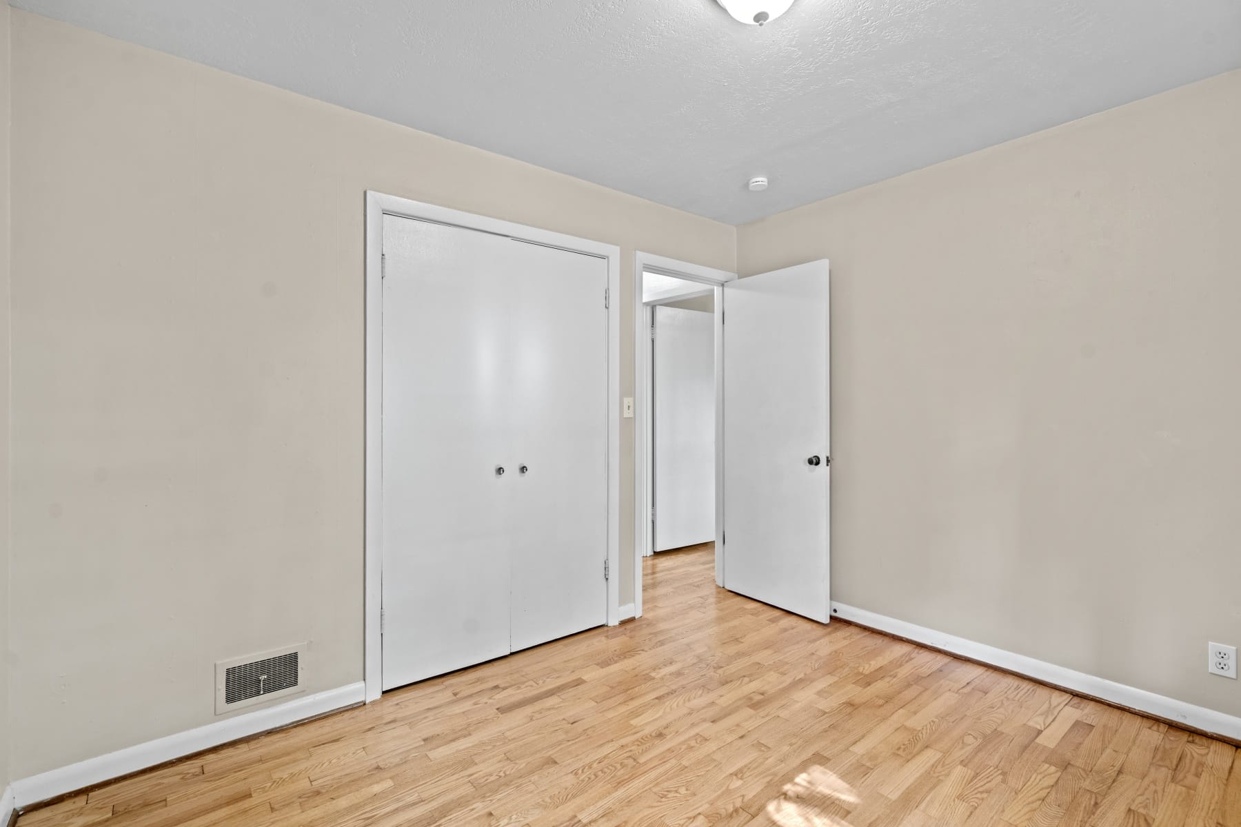  232 6TH ST Lake Oswego, OR 97034 - 物件實景
