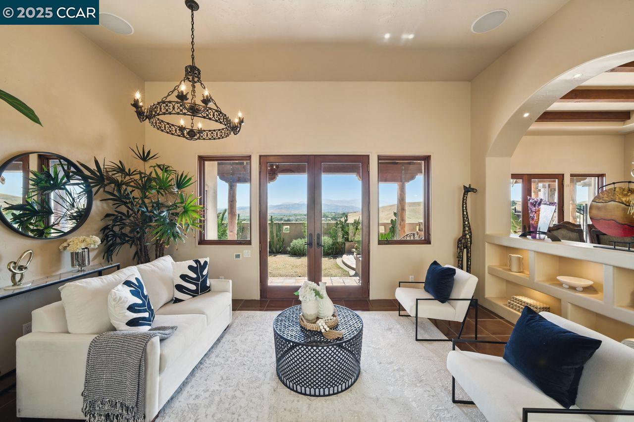 Danville, California, 94506, United States, 4 Bedrooms Bedrooms, ,4 BathroomsBathrooms,Residential,For Sale,1940508