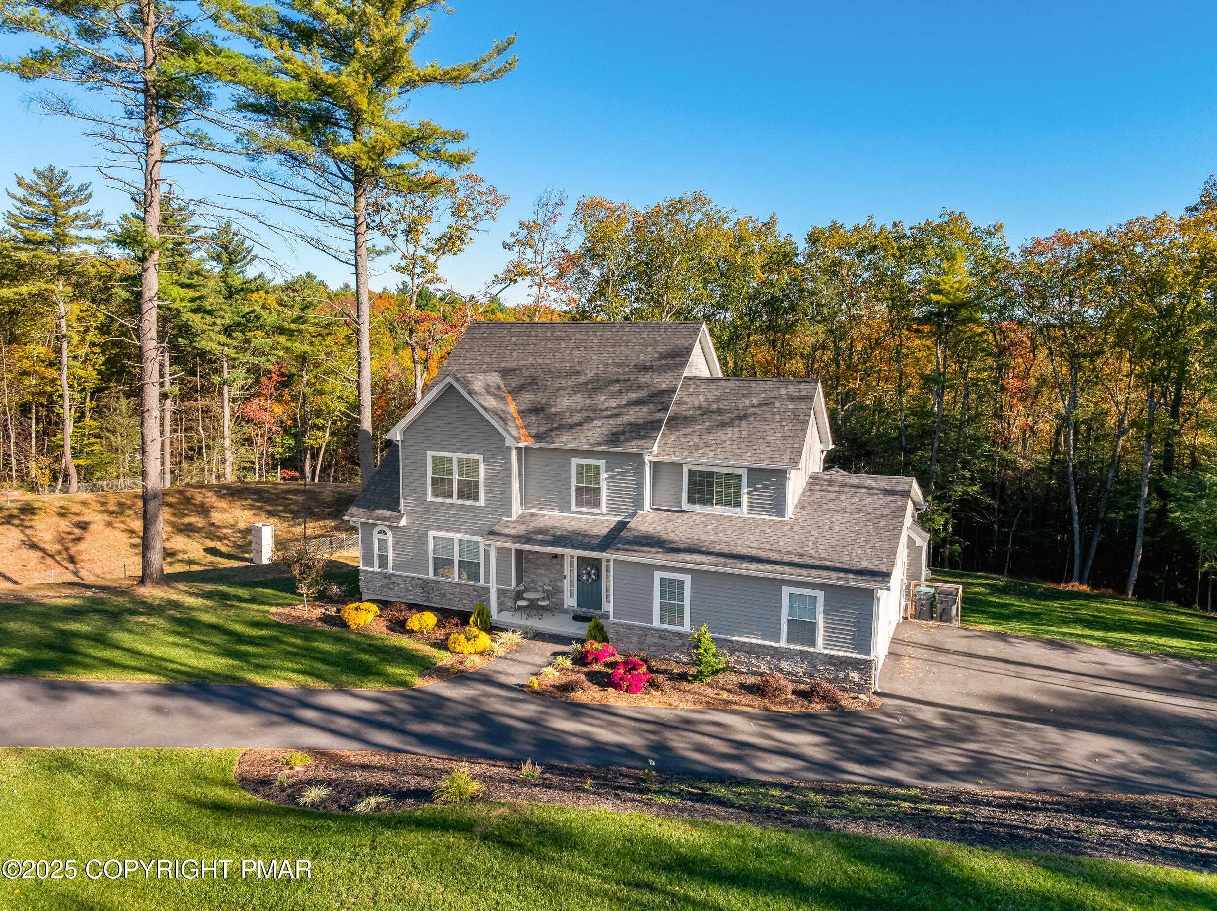 Kunkletown, Pennsylvania, 18058, United States, 4 Bedrooms Bedrooms, ,3 BathroomsBathrooms,Residential,For Sale,1967954