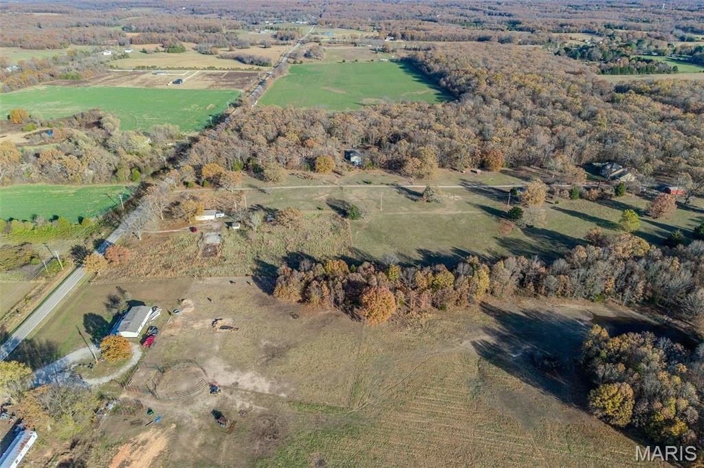 Lebanon, Missouri, 65536, United States, 4 Bedrooms Bedrooms, ,4 BathroomsBathrooms,Residential,For Sale,1976703