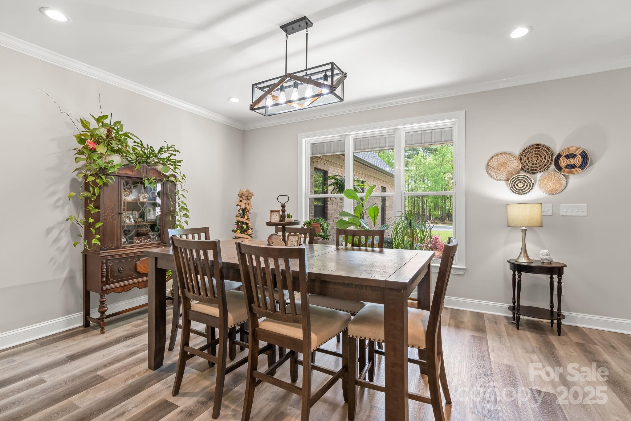 Lexington, North Carolina, 27292, United States, 4 Bedrooms Bedrooms, ,3 BathroomsBathrooms,Residential,For Sale,1847027