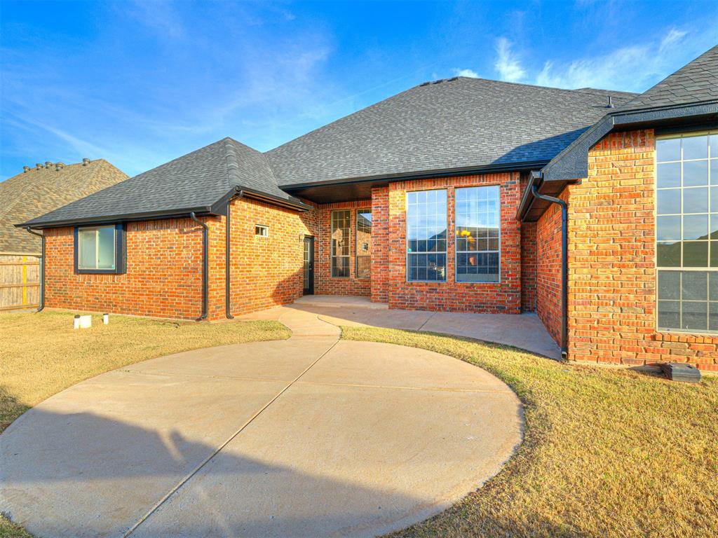 Edmond, Oklahoma, 73012, United States, 4 Bedrooms Bedrooms, ,3 BathroomsBathrooms,Residential,For Sale,1996470