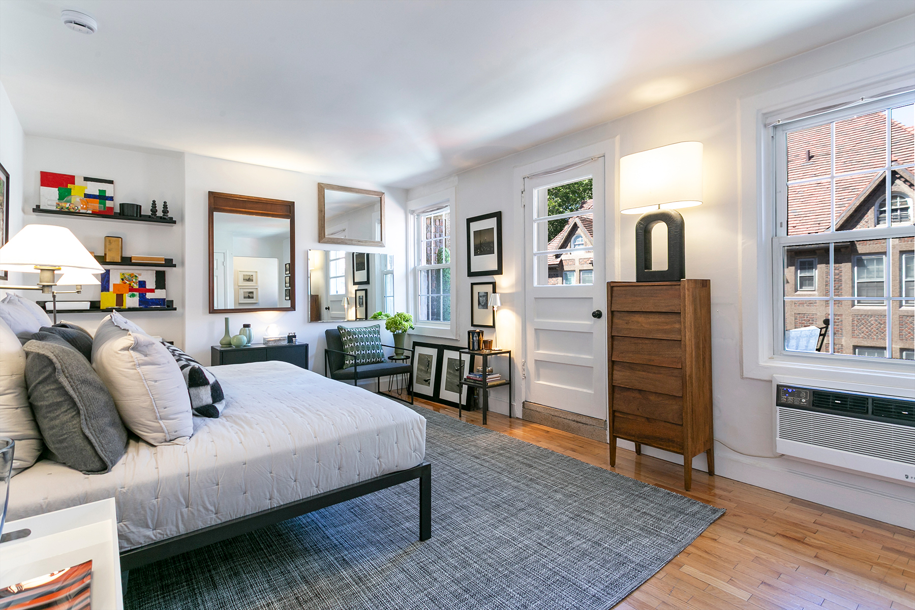  ?EXCEPTIONAL RENOVATED STUDIO WITH TERRACE IN FOREST HIILLS GARDENS? - 物件實景