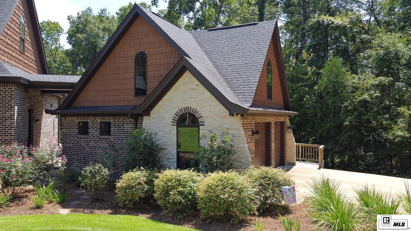 West Monroe, Louisiana, 71292, United States, 3 Bedrooms Bedrooms, ,4 BathroomsBathrooms,Residential,For Sale,1959041